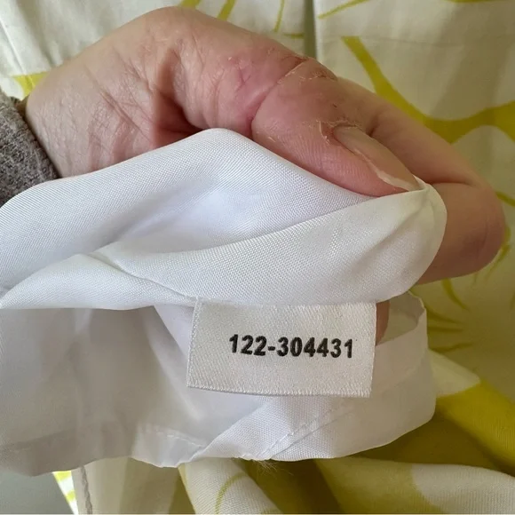 LOFT Outlet Yellow & White Floral Beaded Neckline Dress Size 8 - 1687 - Picture 10 of 12